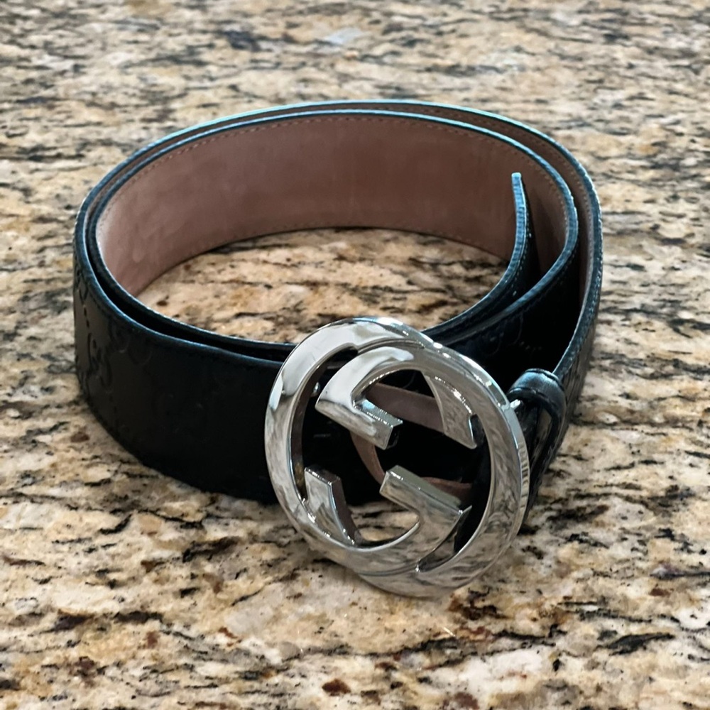 Authentic men’s Gucci belt